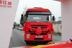 紅巖 杰獅M100重卡 380馬力 6X4 LNG牽引車(chē)(CQ4256HTG384T)